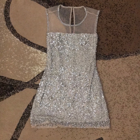 Mini dress - Picture 2 of 5